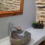 Appartement Katrani *