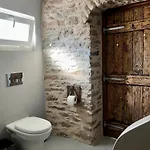 Katrani Διαμέρισμα *