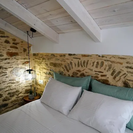 Apartment Katrani *