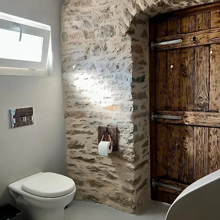 Katrani Apartamento *