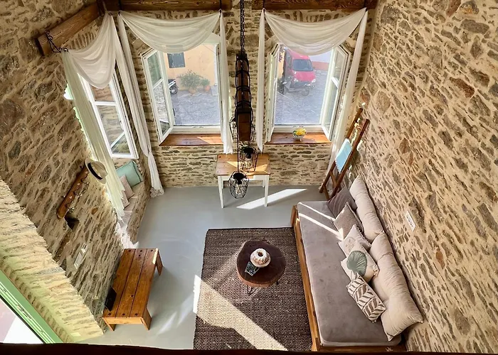 شقة Katrani سيمي