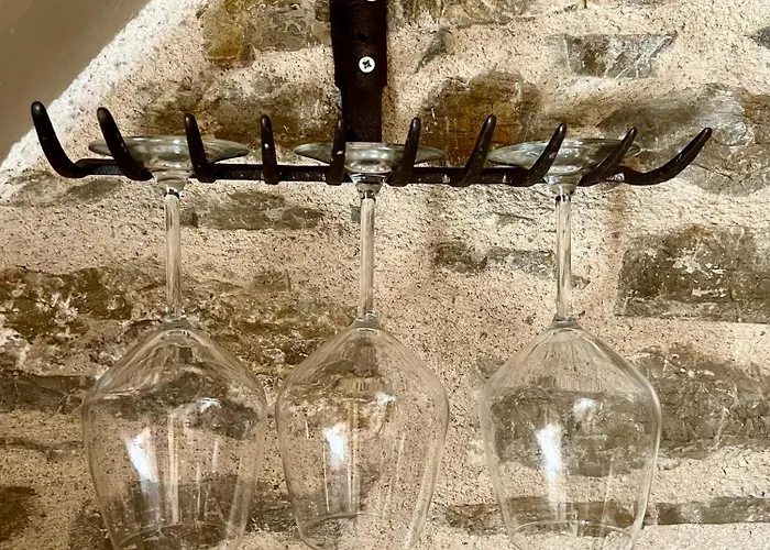 شقة Katrani سيمي